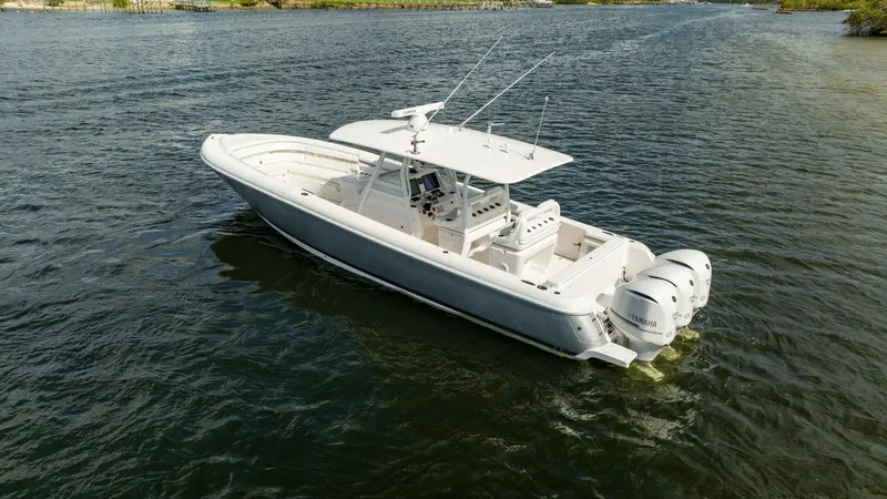 Slide: The Image of Intrepid 375 CC 2015 - 2
