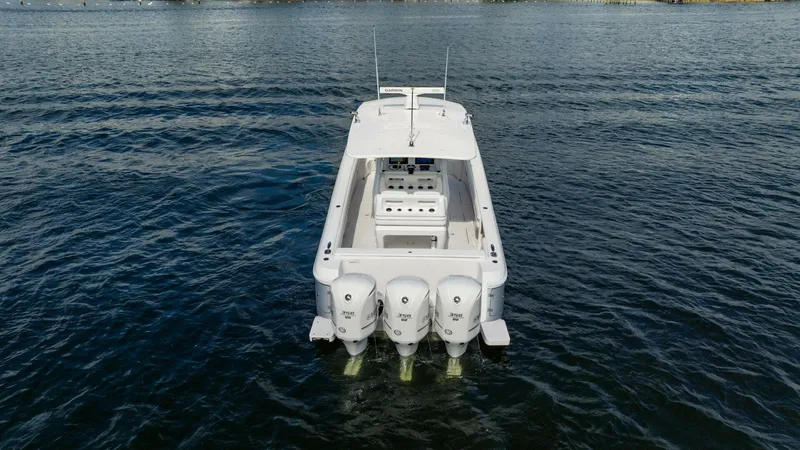 Slide: The Image of Intrepid 375 CC 2015 - 3