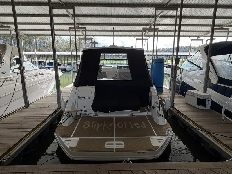 Slide: The Image of Sea Ray Sundancer 320 2023 - 3