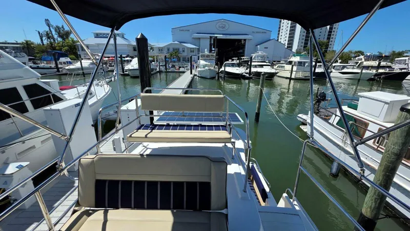 Slide: The Image of Ranger Tug 29-CB 2019 - 25
