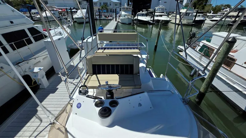 Slide: The Image of Ranger Tug 29-CB 2019 - 30