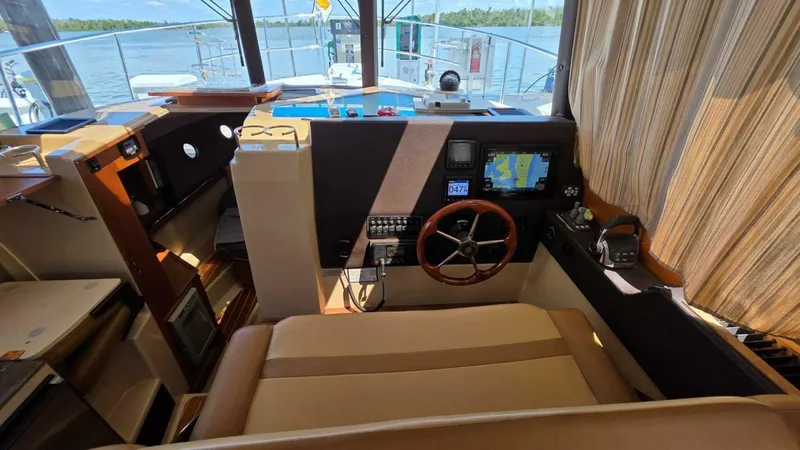 Slide: The Image of Ranger Tug 29-CB 2019 - 45