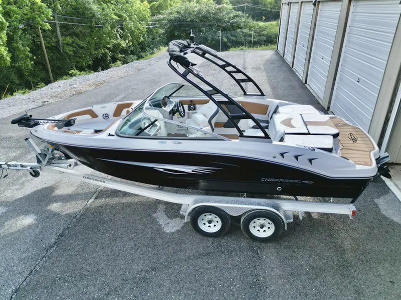 The Image of Chaparral 21 SSi Ski & Fish 2023 - 0