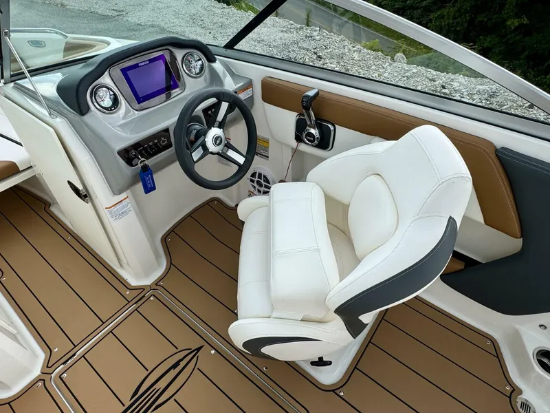 Slide: The Image of Chaparral 21 SSi Ski & Fish 2023 - 24