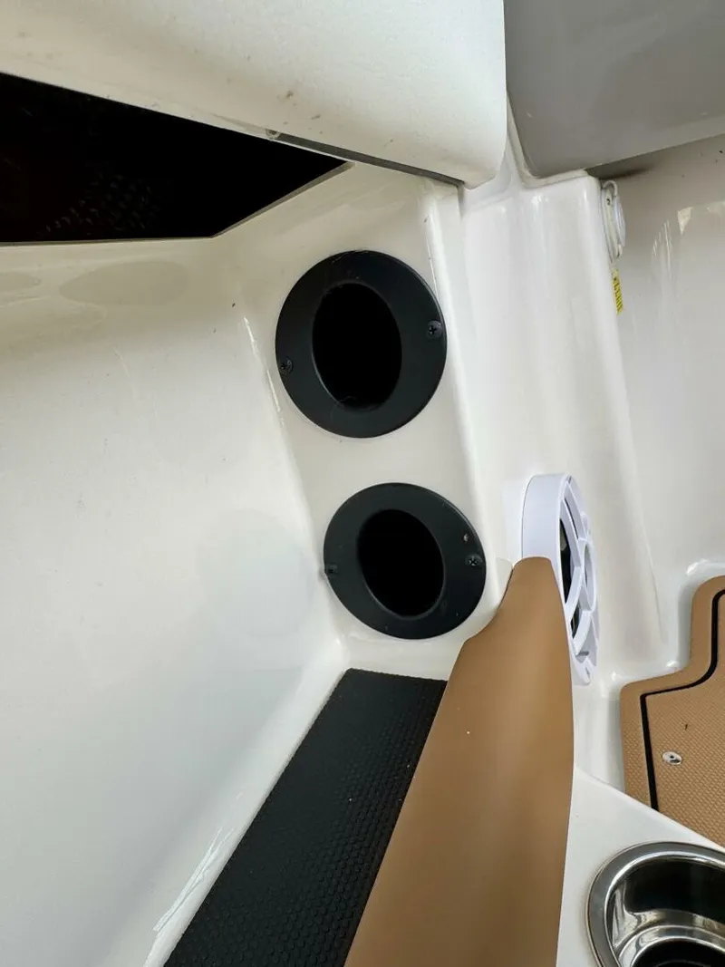 Slide: The Image of Chaparral 21 SSi Ski & Fish 2023 - 35