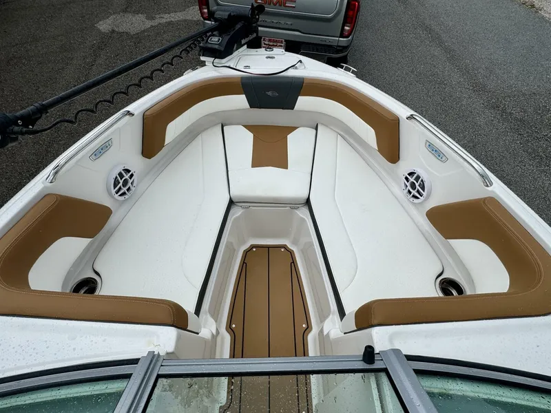 Slide: The Image of Chaparral 21 SSi Ski & Fish 2023 - 49