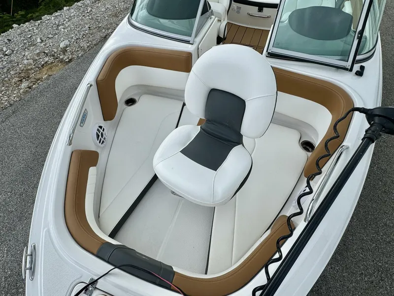 Slide: The Image of Chaparral 21 SSi Ski & Fish 2023 - 51