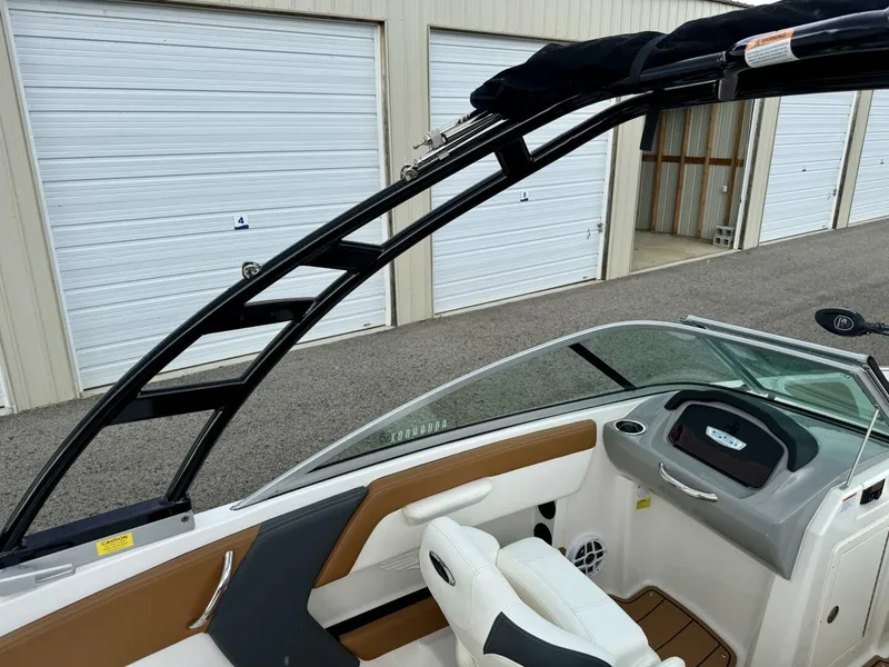 Slide: The Image of Chaparral 21 SSi Ski & Fish 2023 - 53