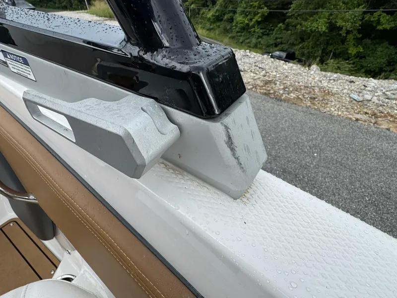 Slide: The Image of Chaparral 21 SSi Ski & Fish 2023 - 67
