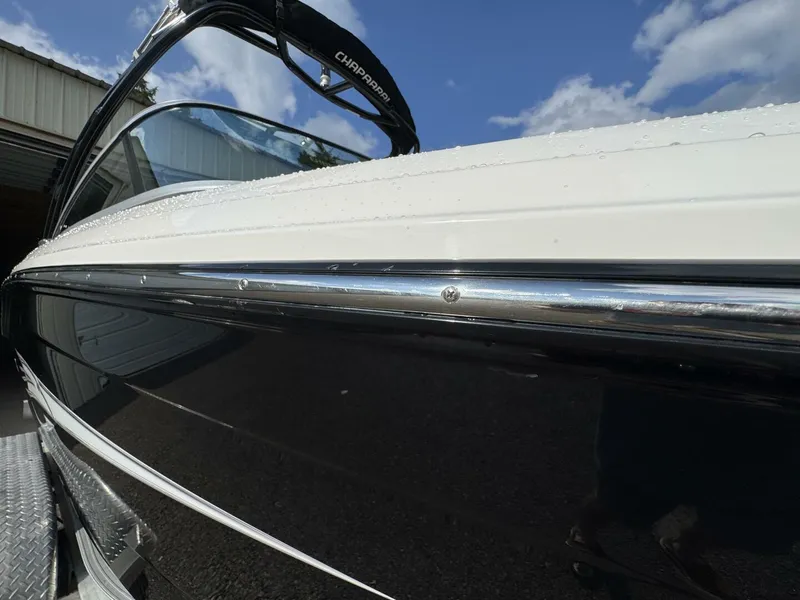 Slide: The Image of Chaparral 21 SSi Ski & Fish 2023 - 75