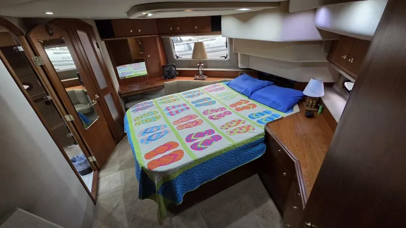 Slide: The Image of Cruisers 4450 Express Motor Yacht 2000 - 53