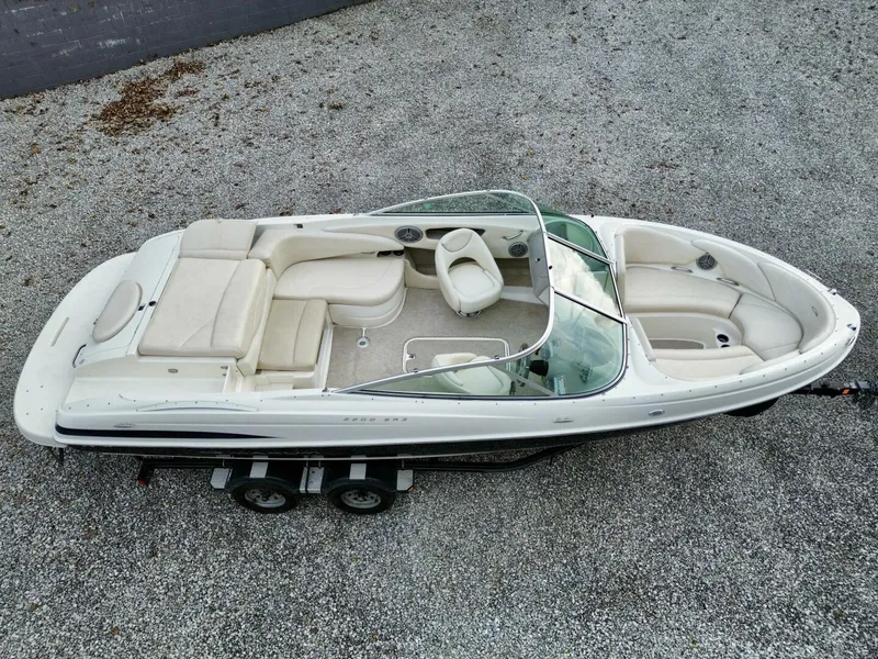 Slide: The Image of Maxum 2200 SR3 2007 - 10