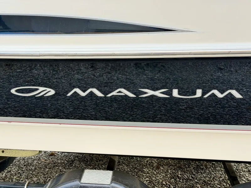 Slide: The Image of Maxum 2200 SR3 2007 - 188
