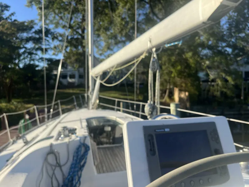 Slide: The Image of Beneteau 1990 - 13