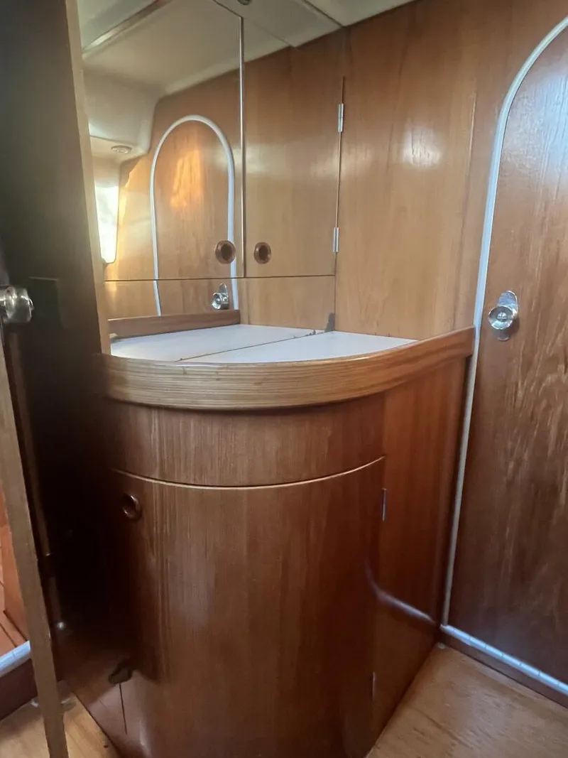 Slide: The Image of Beneteau 1990 - 30