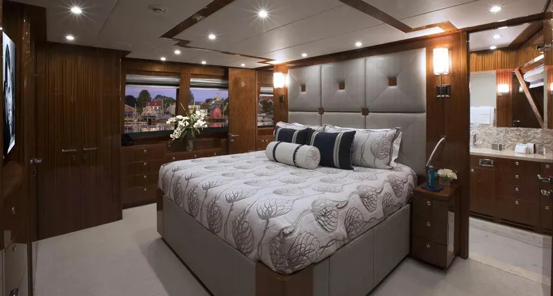 Slide: The Image of Hargrave Raised Pilothouse 2016 - 14