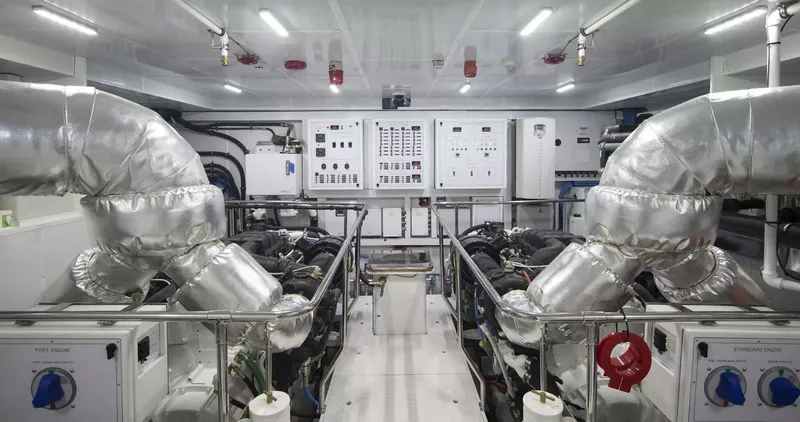 Slide: The Image of Hargrave Raised Pilothouse 2016 - 21