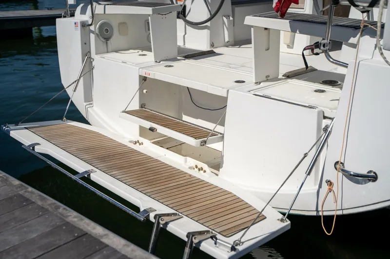 Slide: The Image of Beneteau Oceanis 38.1 2019 - 14