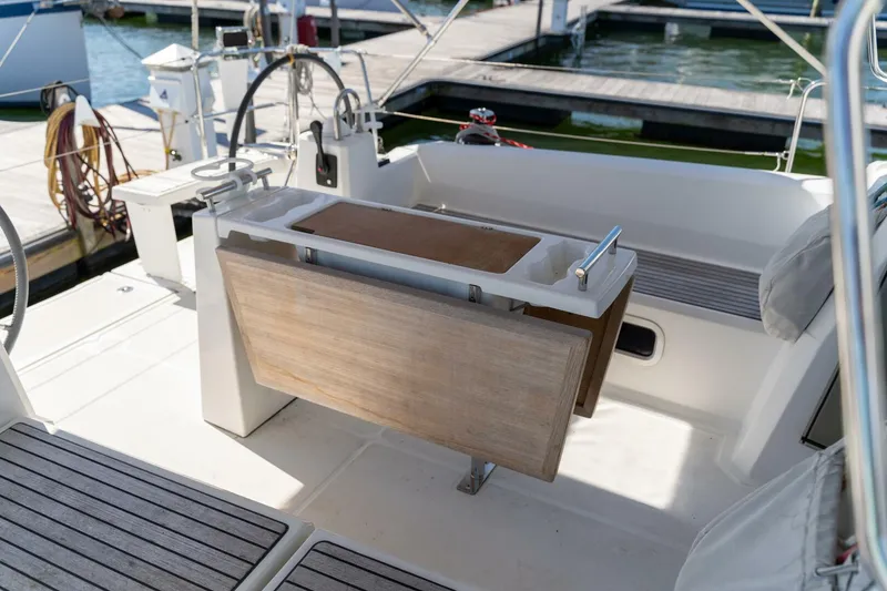 Slide: The Image of Beneteau Oceanis 38.1 2019 - 29