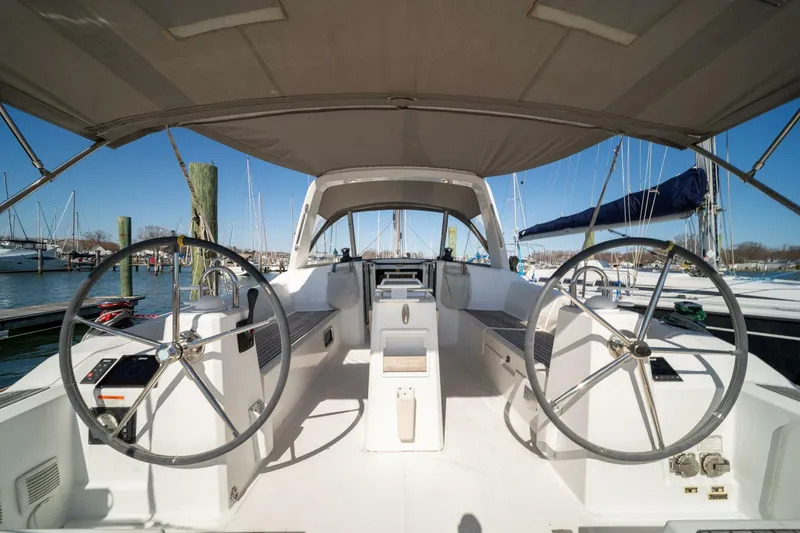 Slide: The Image of Beneteau Oceanis 38.1 2019 - 3