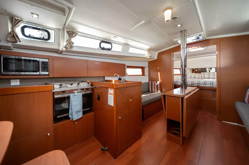 Slide: The Image of Beneteau Oceanis 38.1 2019 - 45