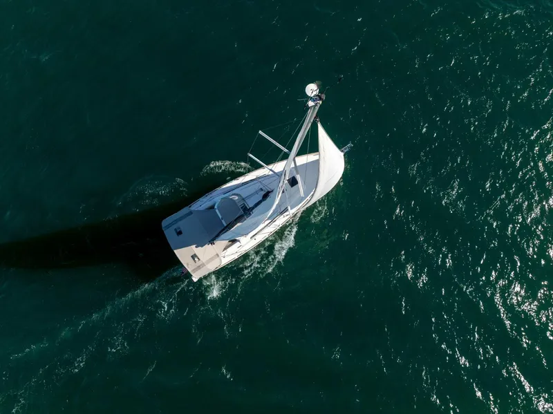 Slide: The Image of Beneteau Oceanis 38.1 2019 - 7