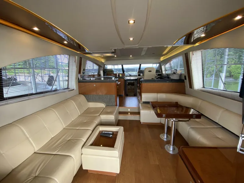 Slide: The Image of Sea Ray 510 FLY 2016 - 10
