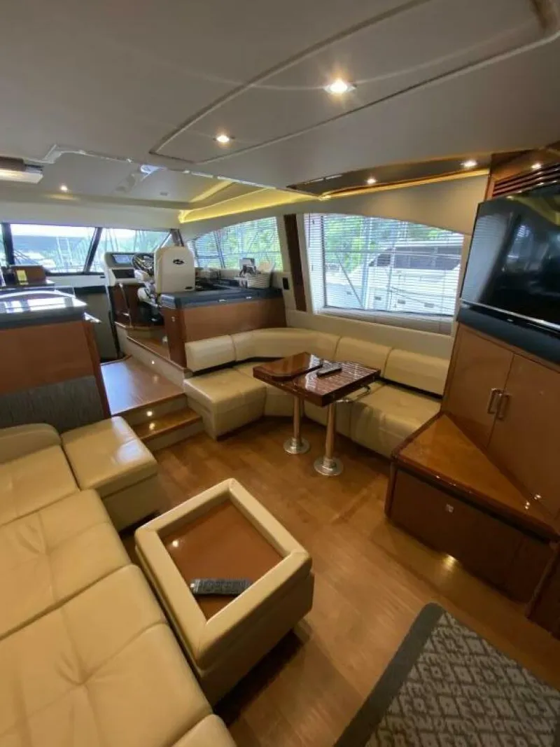 Slide: The Image of Sea Ray 510 FLY 2016 - 12