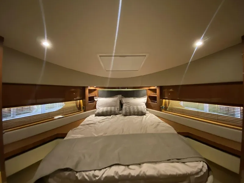 Slide: The Image of Sea Ray 510 FLY 2016 - 18
