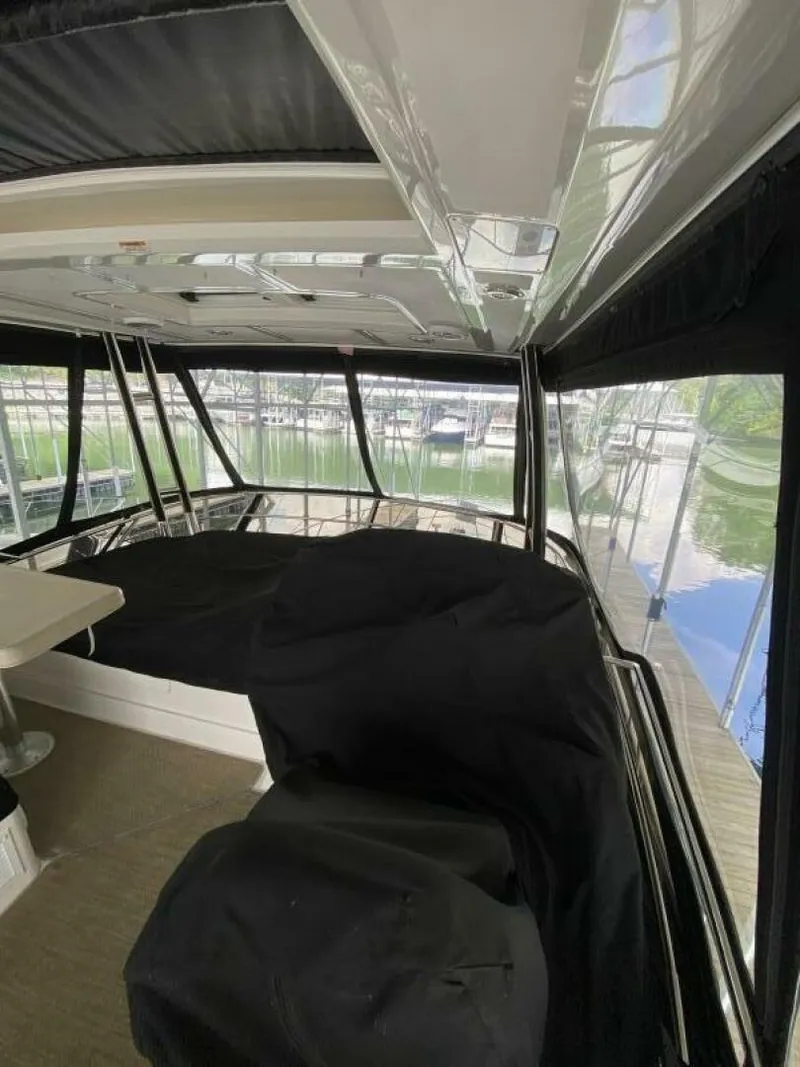 Slide: The Image of Sea Ray 510 FLY 2016 - 50