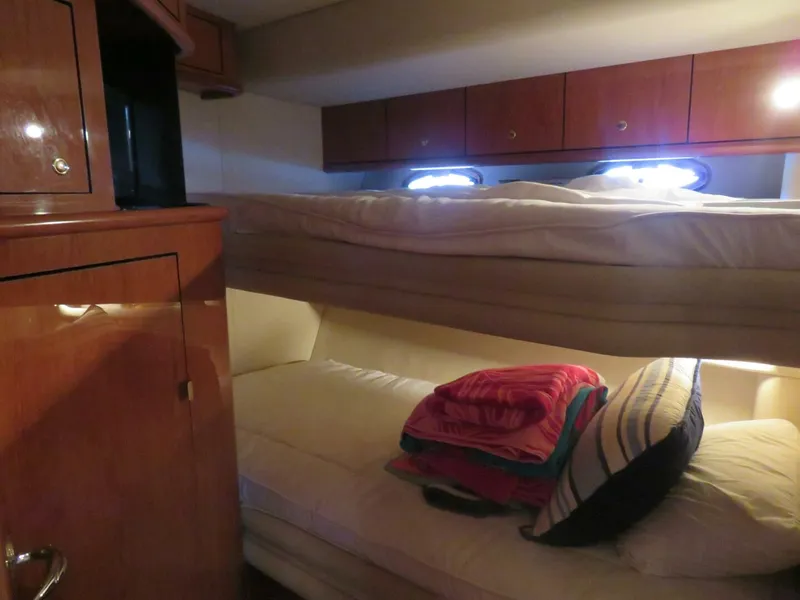 Slide: The Image of Sea Ray 510 Sundancer 2001 - 17