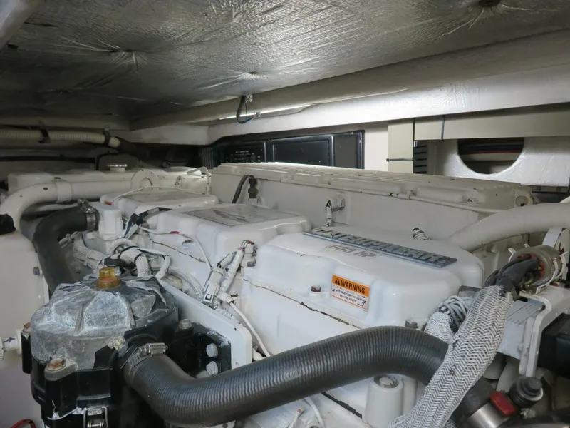 Slide: The Image of Sea Ray 510 Sundancer 2001 - 29