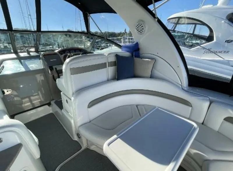 Slide: The Image of Sea Ray 320 Sundancer 2006 - 19
