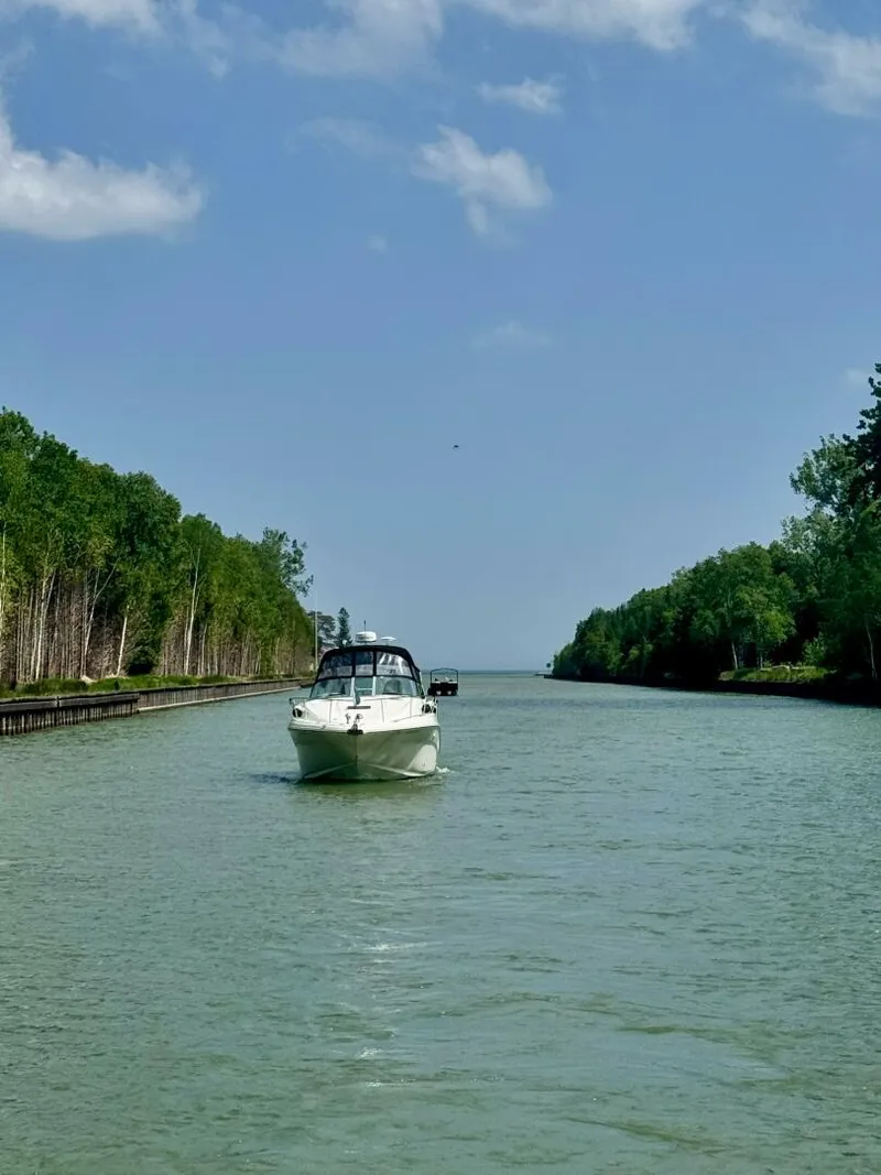 Slide: The Image of Sea Ray 320 Sundancer 2006 - 6