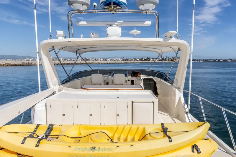 Slide: The Image of Offshore Flushdeck 2000 - 10