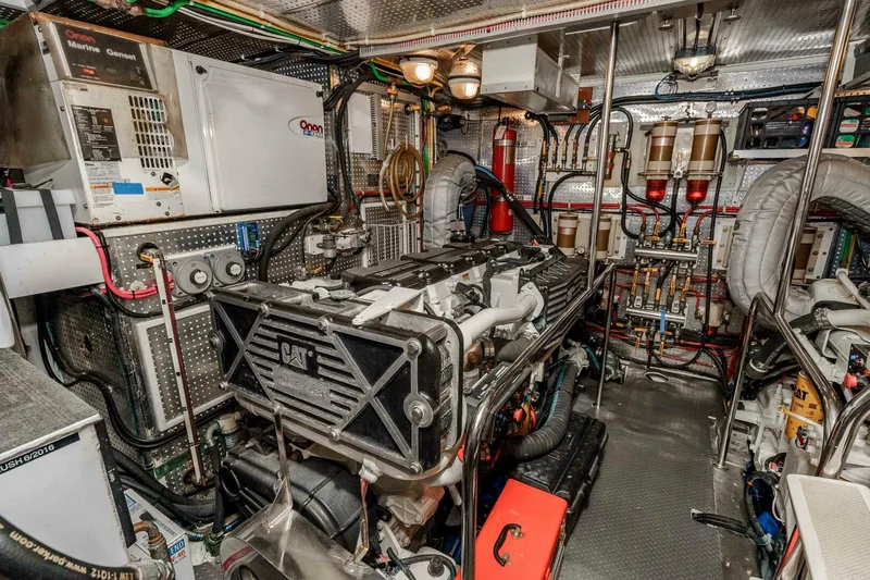 Slide: The Image of Offshore Flushdeck 2000 - 44