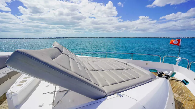 Slide: The Image of Sunseeker 75 Yacht 2016 - 18