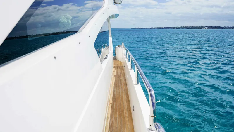 Slide: The Image of Sunseeker 75 Yacht 2016 - 21