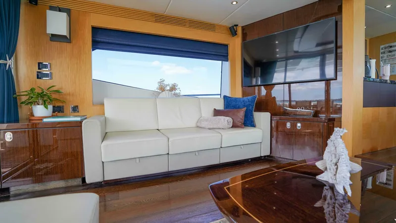 Slide: The Image of Sunseeker 75 Yacht 2016 - 23