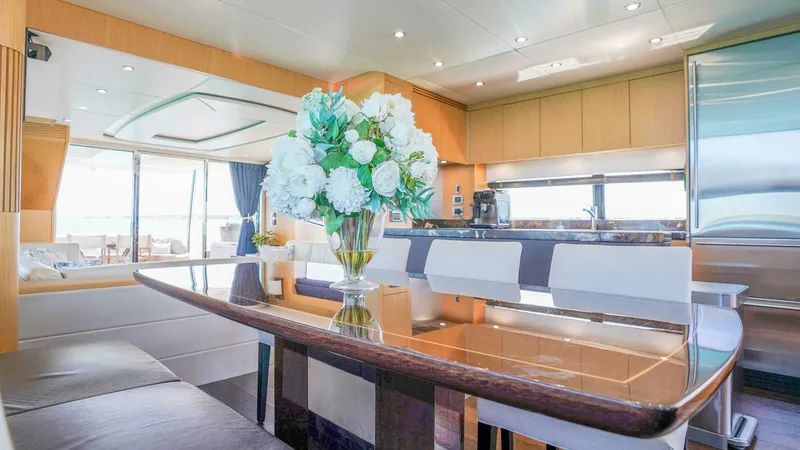 Slide: The Image of Sunseeker 75 Yacht 2016 - 27