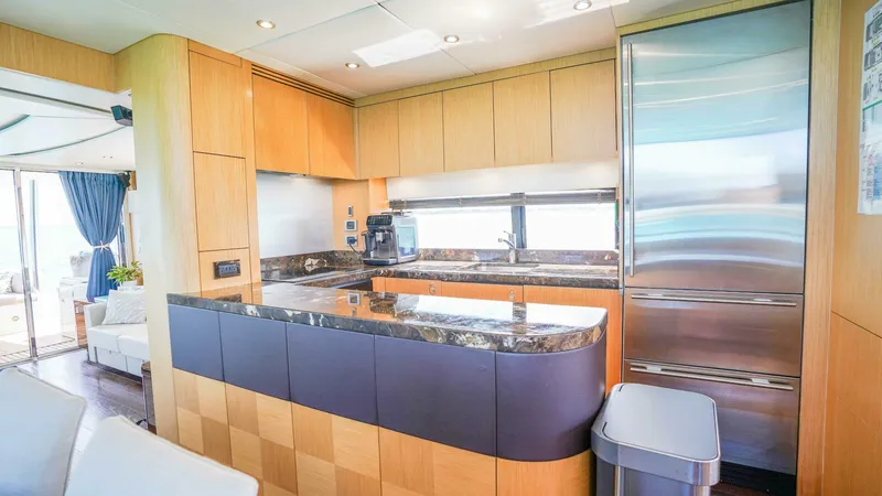 Slide: The Image of Sunseeker 75 Yacht 2016 - 28