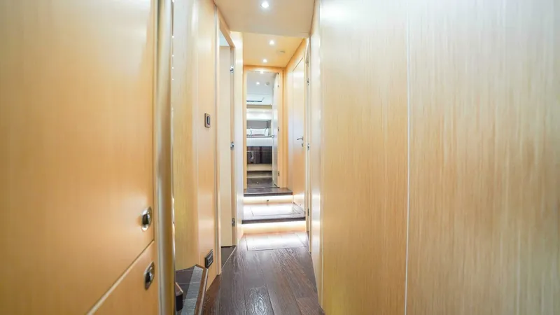Slide: The Image of Sunseeker 75 Yacht 2016 - 36