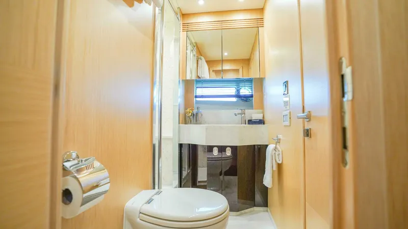 Slide: The Image of Sunseeker 75 Yacht 2016 - 52
