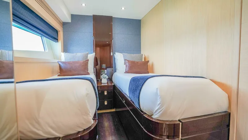 Slide: The Image of Sunseeker 75 Yacht 2016 - 56