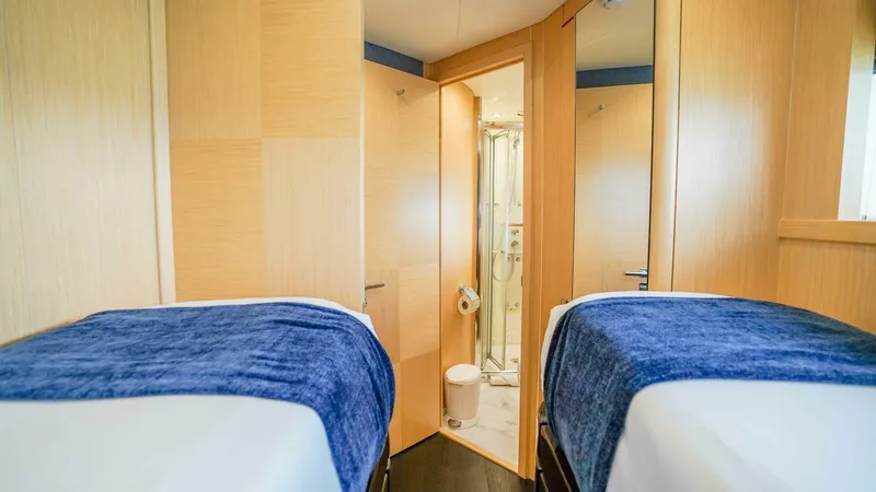 Slide: The Image of Sunseeker 75 Yacht 2016 - 57