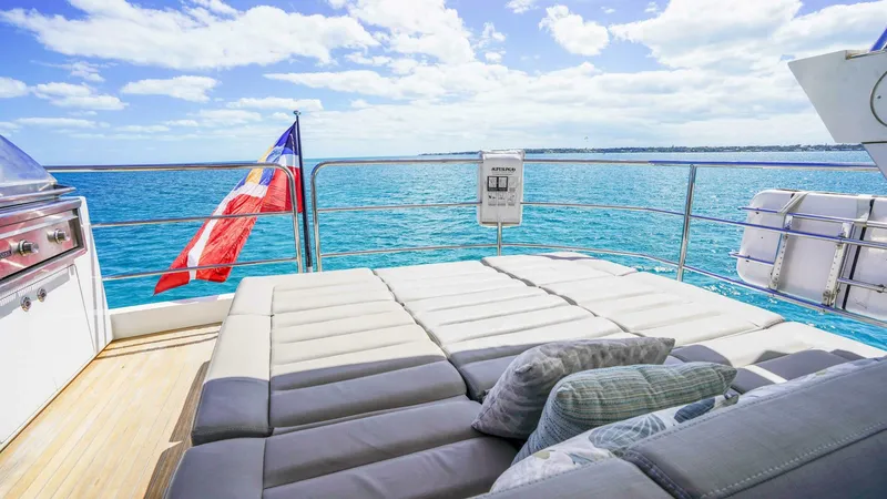 Slide: The Image of Sunseeker 75 Yacht 2016 - 59