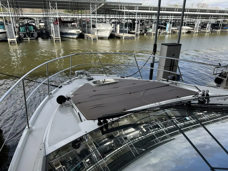 Slide: The Image of Sea Ray 400 Sundancer 2017 - 18