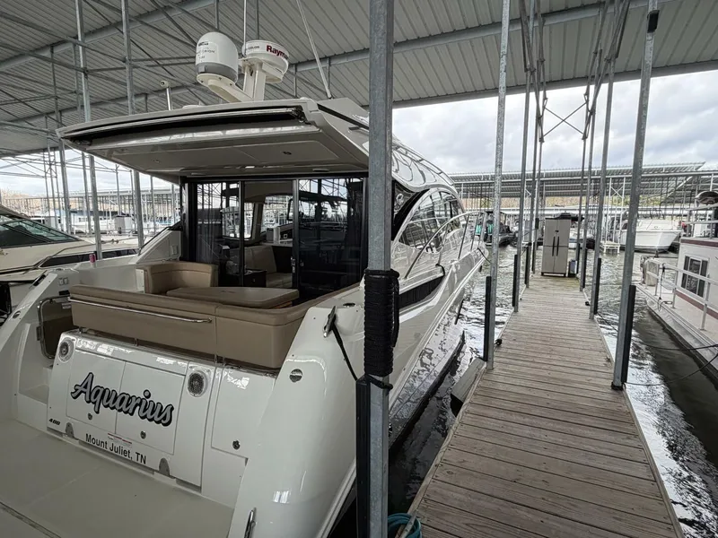 Slide: The Image of Sea Ray 400 Sundancer 2017 - 23