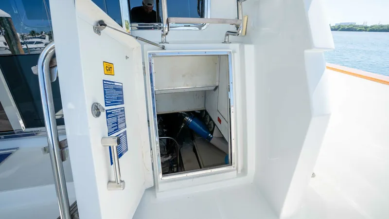 Slide: The Image of Symbol 62 Pilothouse 2001 - 49