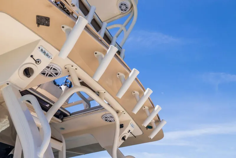 Slide: The Image of Scout 420 LXF 2016 - 35